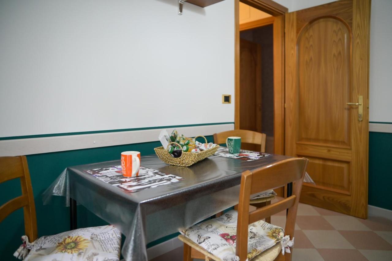B&B Apartment 1970 لاوريا إنفيريوري المظهر الخارجي الصورة
