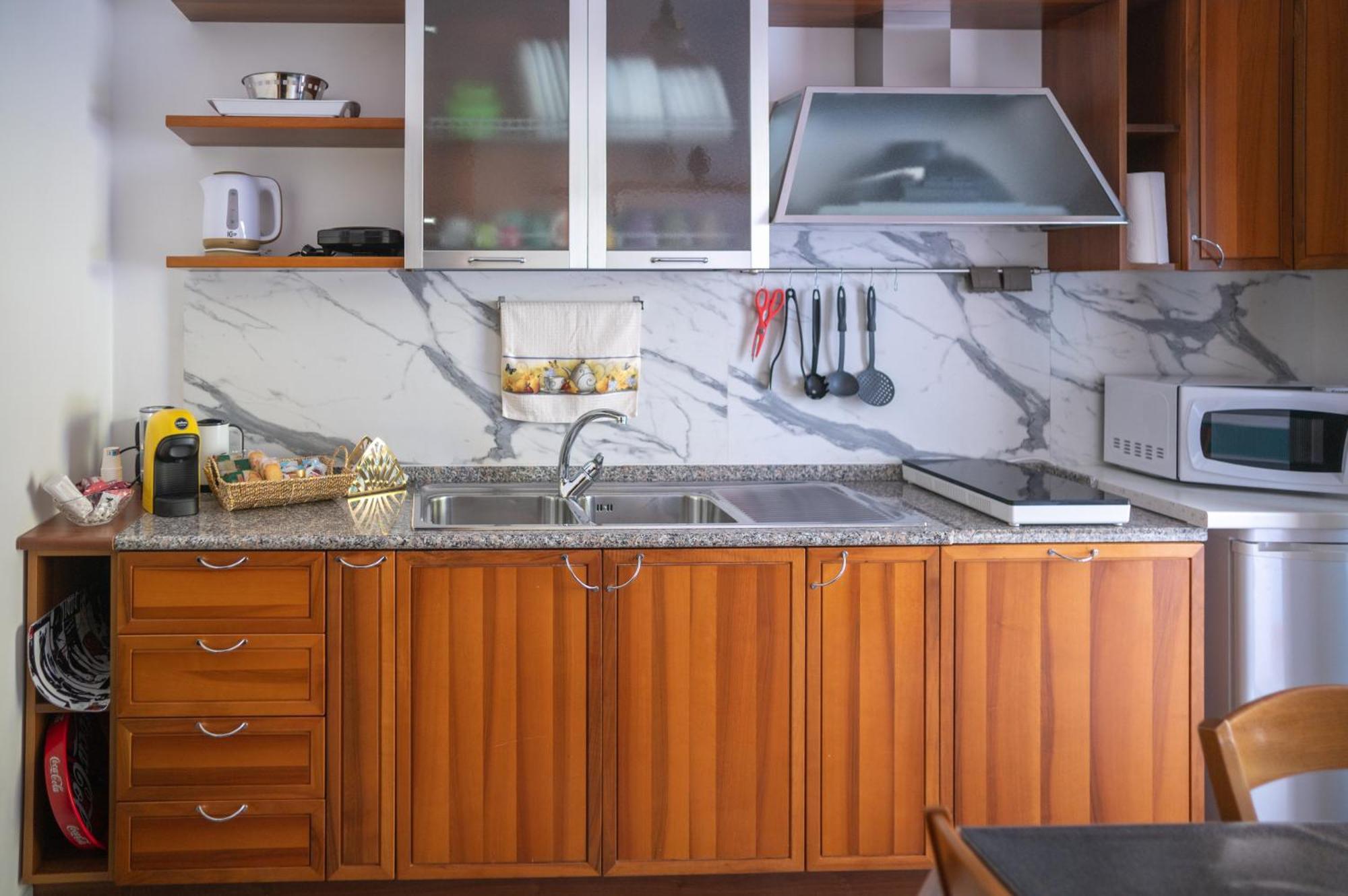 B&B Apartment 1970 لاوريا إنفيريوري المظهر الخارجي الصورة