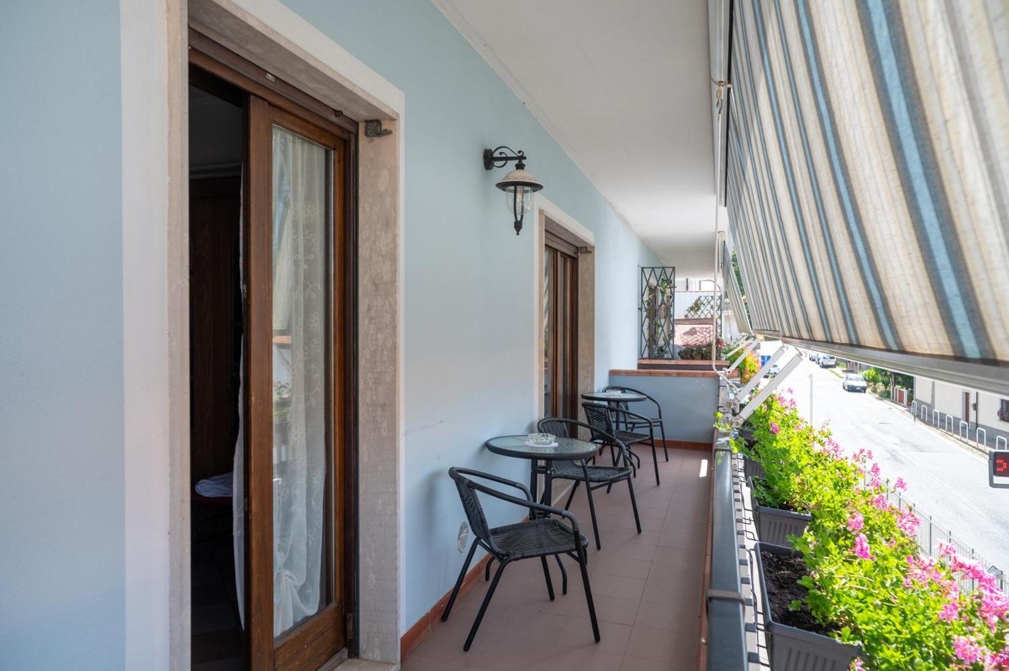 B&B Apartment 1970 لاوريا إنفيريوري المظهر الخارجي الصورة